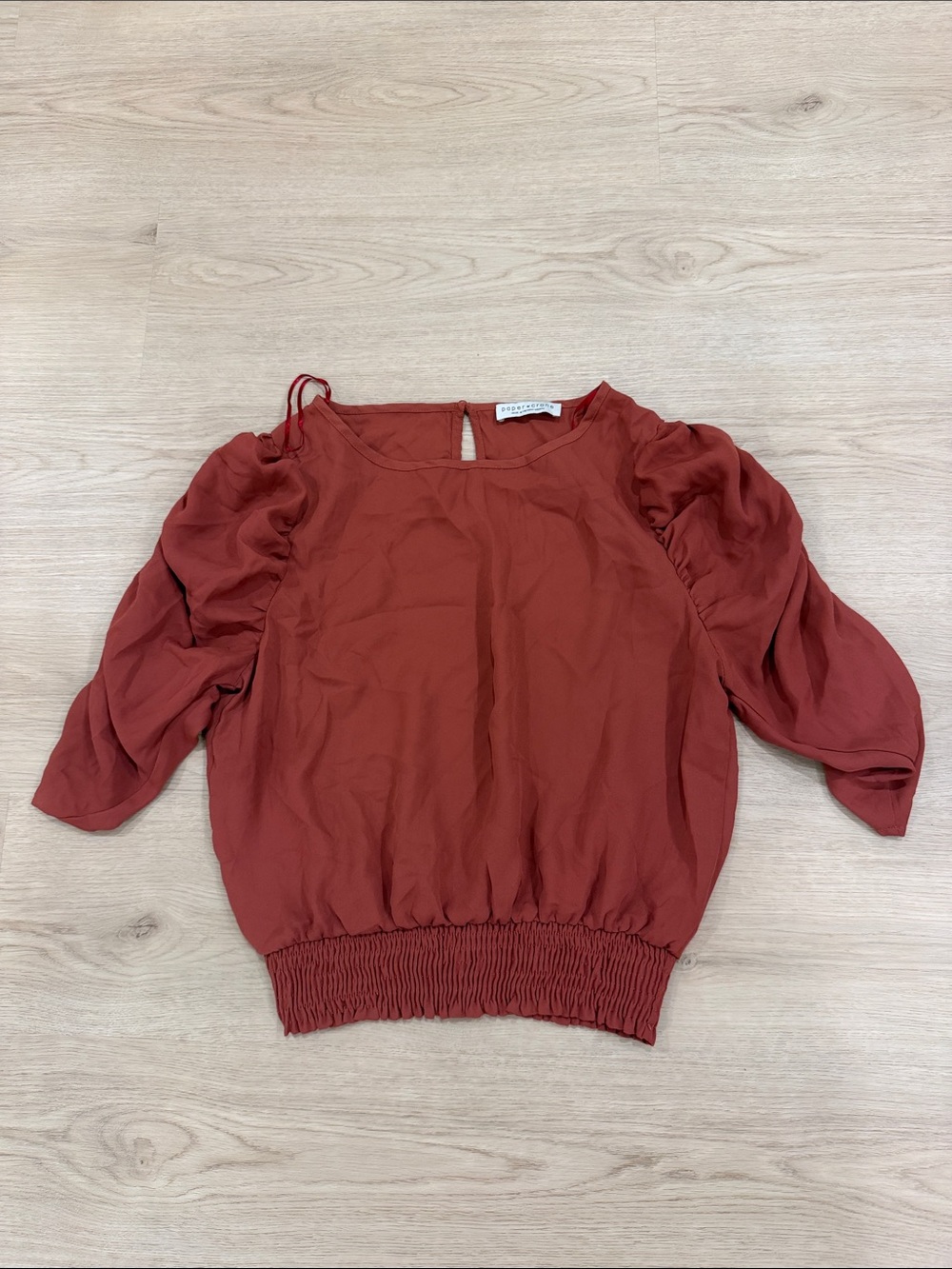 Paper Crane Medium Womens Rust Puff-Sleeve Blouse